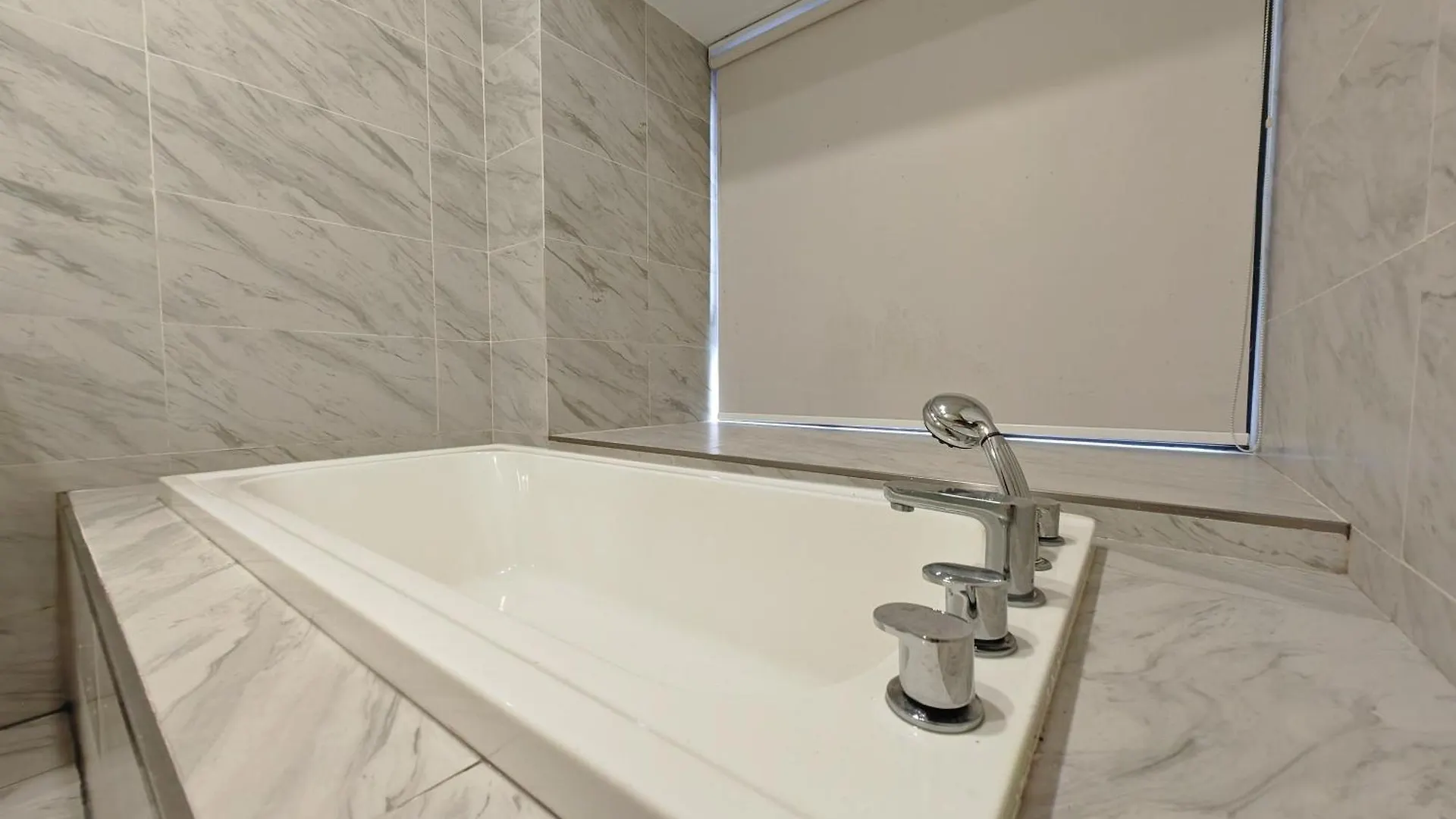 Mykey Imperio B-19-17 Melaka City Apartment